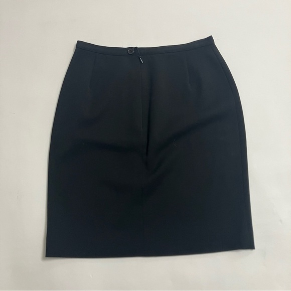 VINTAGE HENRI BENDEL mini skirt - Picture 3 of 4
